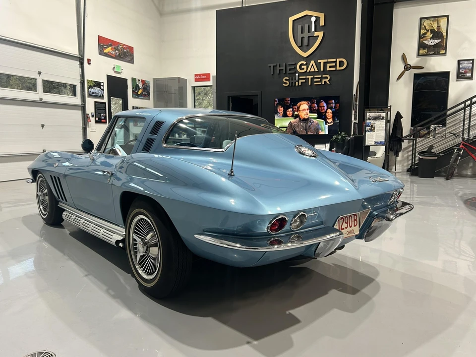 1965 Chevrolet Corvette C2 - Image 6 of 31