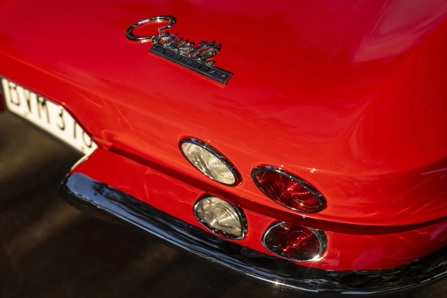 1965 Chevrolet Corvette C2 - Image 16 of 31