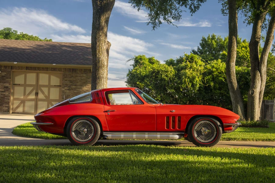 1965 Chevrolet Corvette C2 - Image 14 of 31