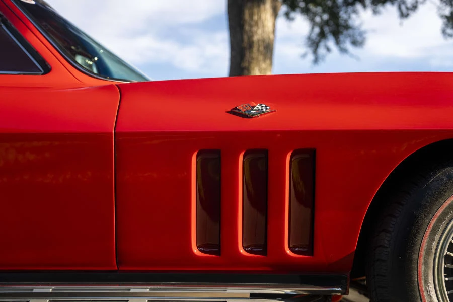 1965 Chevrolet Corvette C2 - Image 17 of 31
