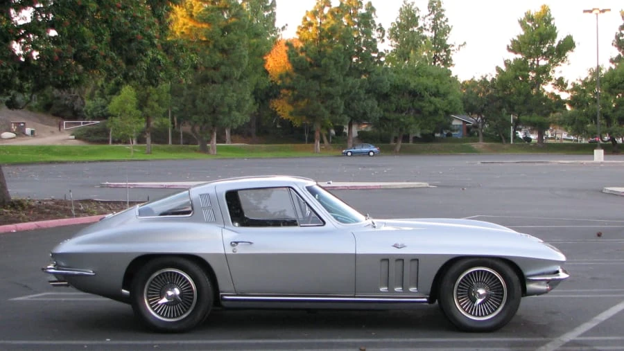 1965 Chevrolet Corvette C2 - Image 12 of 12