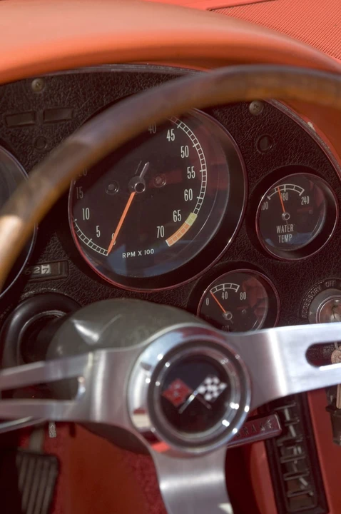 1965 Chevrolet Corvette C2 - Image 10 of 12