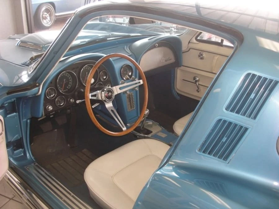 1965 Chevrolet Corvette C2 - Image 2 of 6