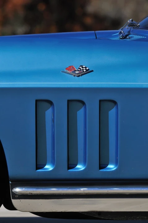 1965 Chevrolet Corvette C2 - Image 9 of 12