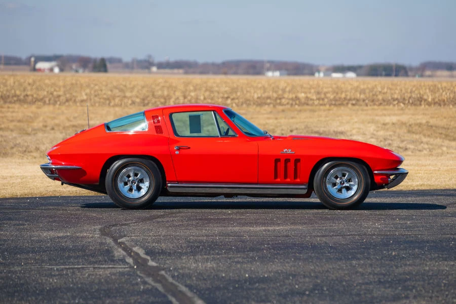 1965 Chevrolet Corvette C2 - Image 11 of 31