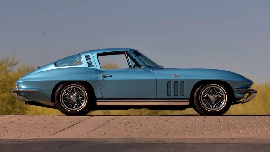 1965 Chevrolet Corvette C2 - Image 2 of 31