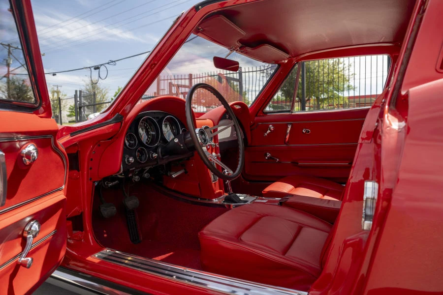 1965 Chevrolet Corvette C2 - Image 29 of 31