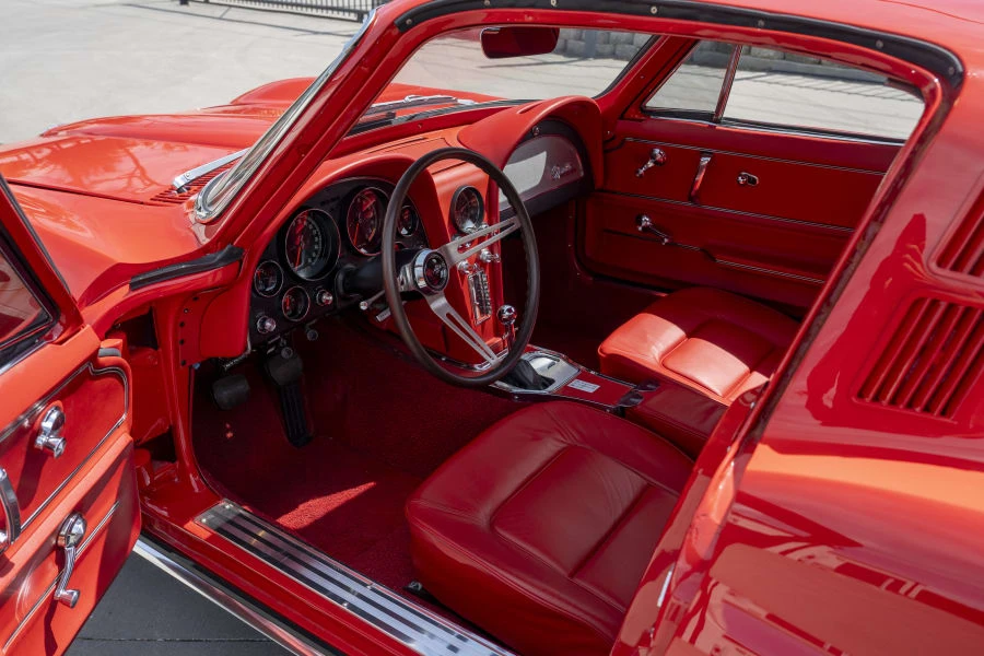 1965 Chevrolet Corvette C2 - Image 21 of 31
