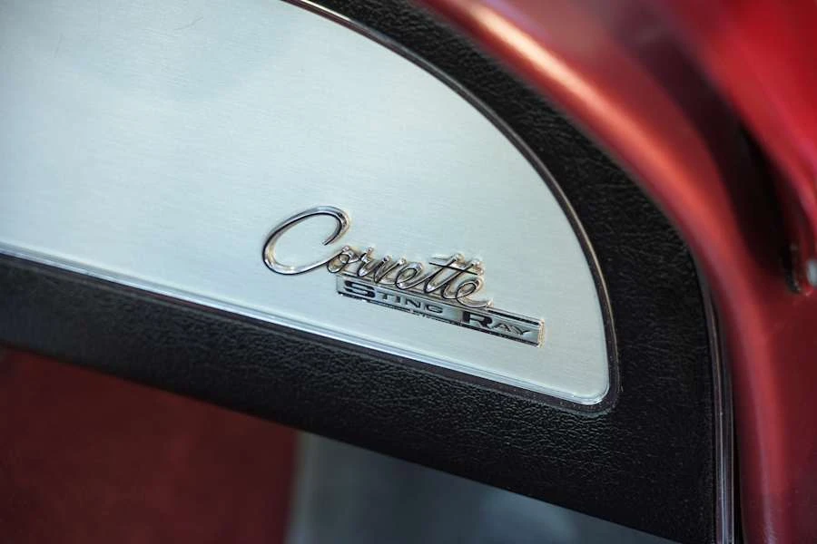 1965 Chevrolet Corvette C2 - Image 27 of 31