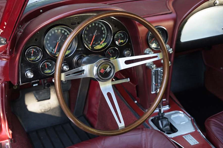 1965 Chevrolet Corvette C2 - Image 29 of 31