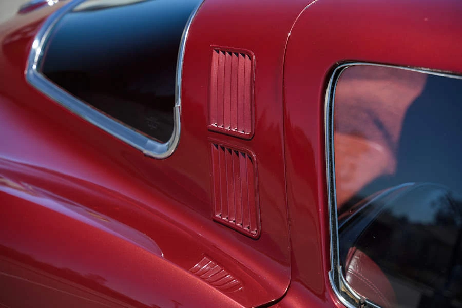1965 Chevrolet Corvette C2 - Image 20 of 31