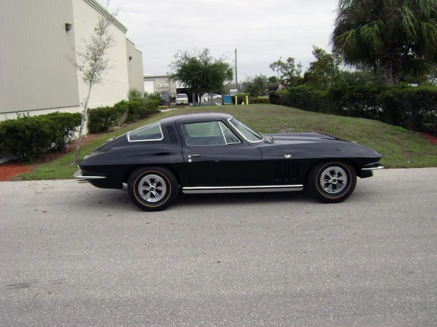 1965 Chevrolet Corvette C2 - Image 2 of 7