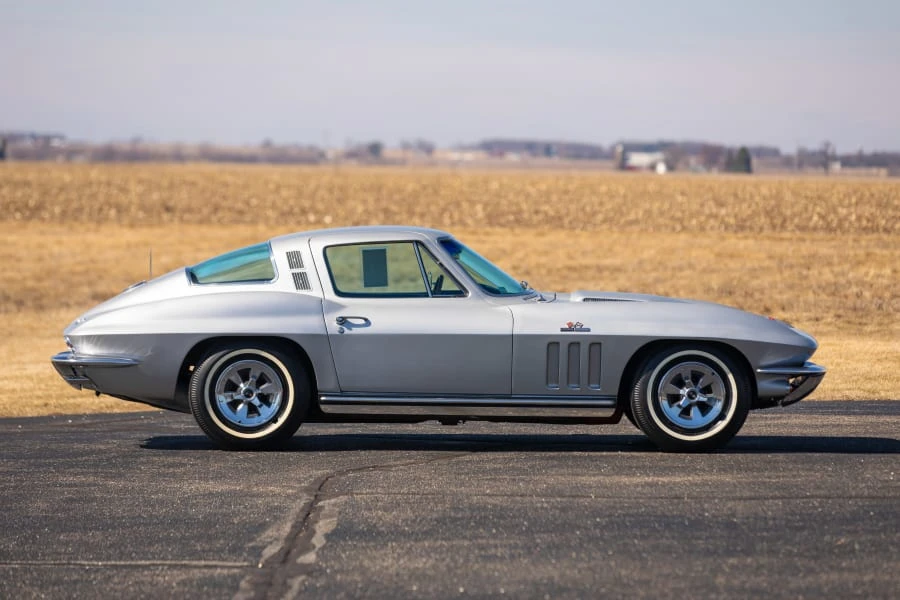1965 Chevrolet Corvette C2 - Image 29 of 31