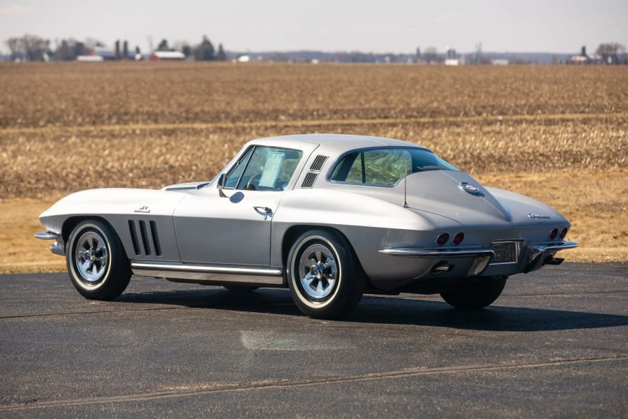 1965 Chevrolet Corvette C2 - Image 18 of 31