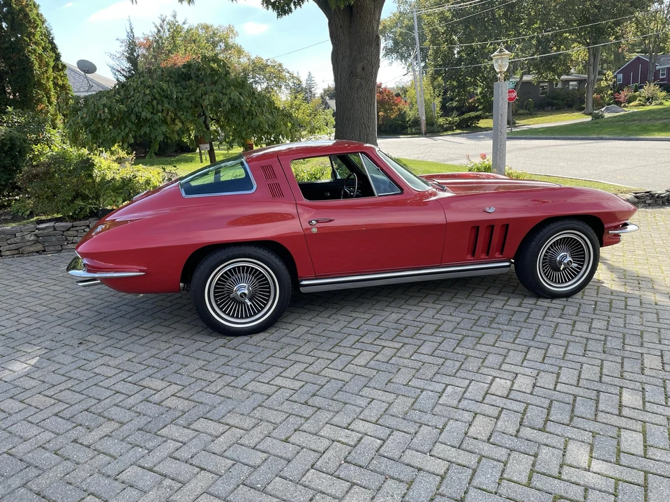 1965 Chevrolet Corvette C2 - Image 7 of 31