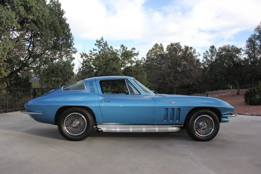 1965 Chevrolet Corvette C2 - Image 16 of 31