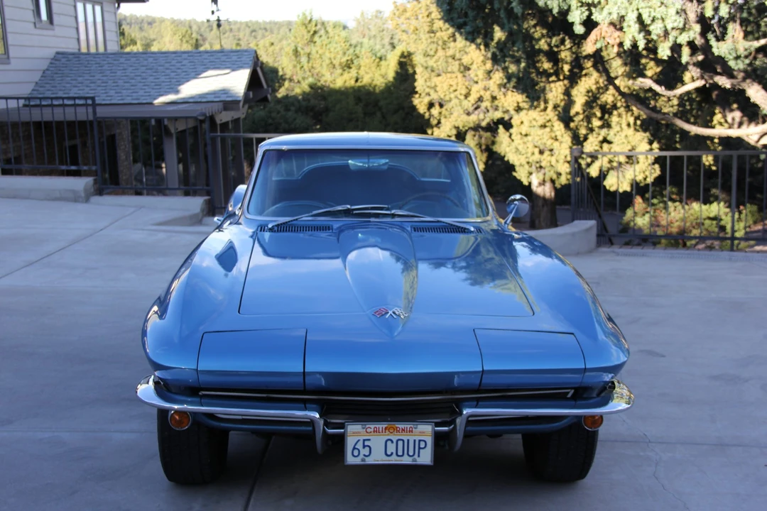 1965 Chevrolet Corvette C2 - Image 3 of 31