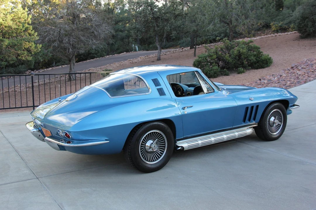 1965 Chevrolet Corvette C2 - Image 15 of 31