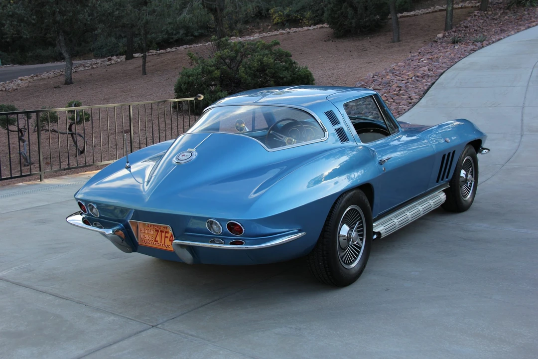 1965 Chevrolet Corvette C2 - Image 13 of 31