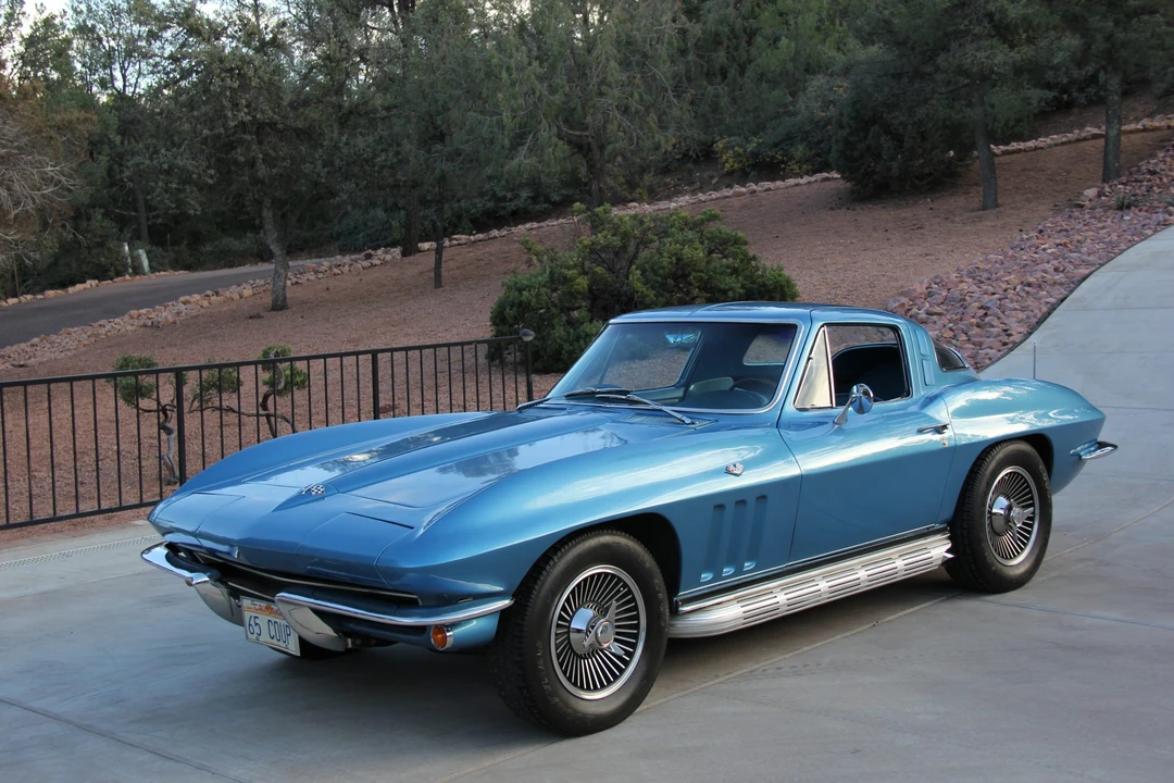 1965 Chevrolet Corvette C2 - Image 4 of 31