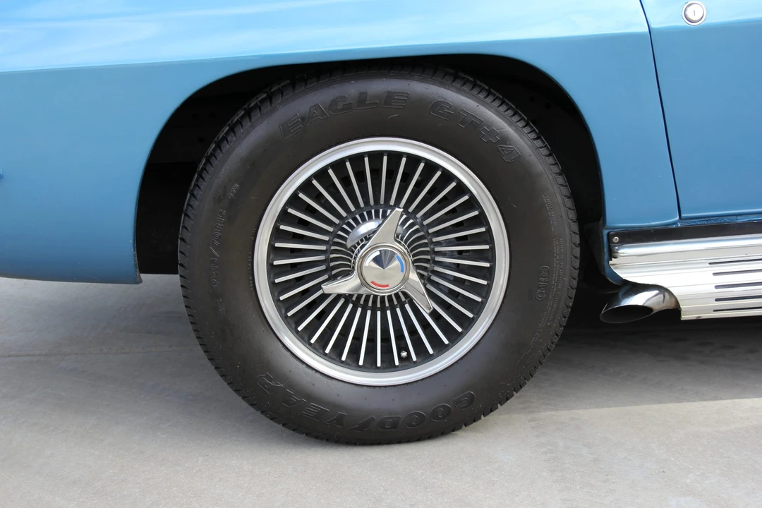 1965 Chevrolet Corvette C2 - Image 28 of 31