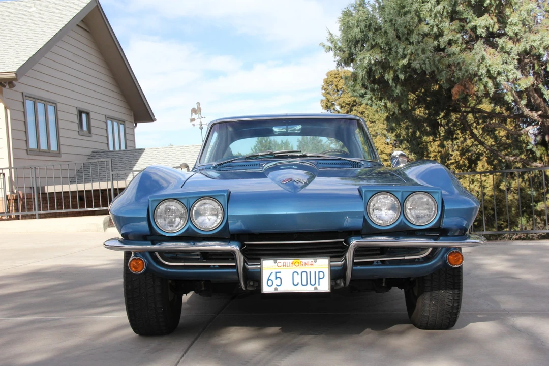 1965 Chevrolet Corvette C2 - Image 2 of 31