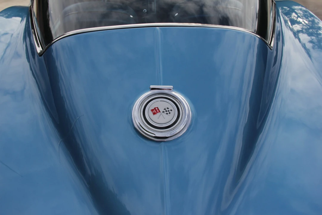 1965 Chevrolet Corvette C2 - Image 21 of 31