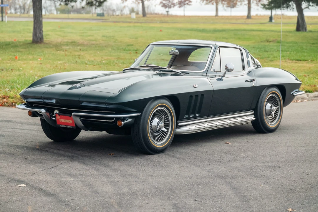 1965 Chevrolet Corvette C2 - Image 2 of 31