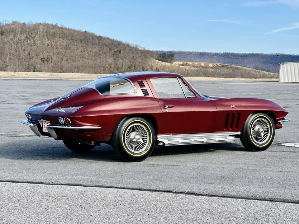 1965 Chevrolet Corvette C2 - Image 20 of 31