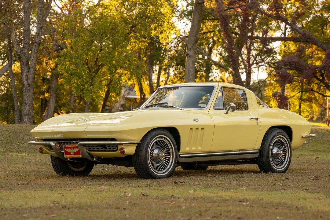 1965 Chevrolet Corvette C2 - Image 2 of 31