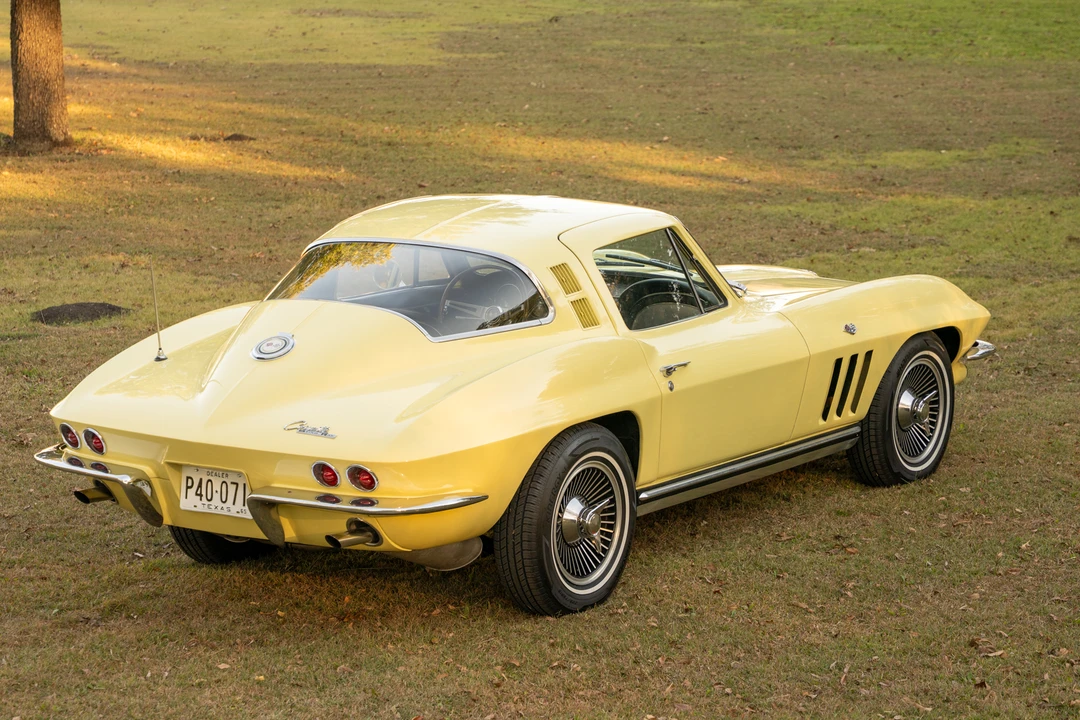 1965 Chevrolet Corvette C2 - Image 11 of 31