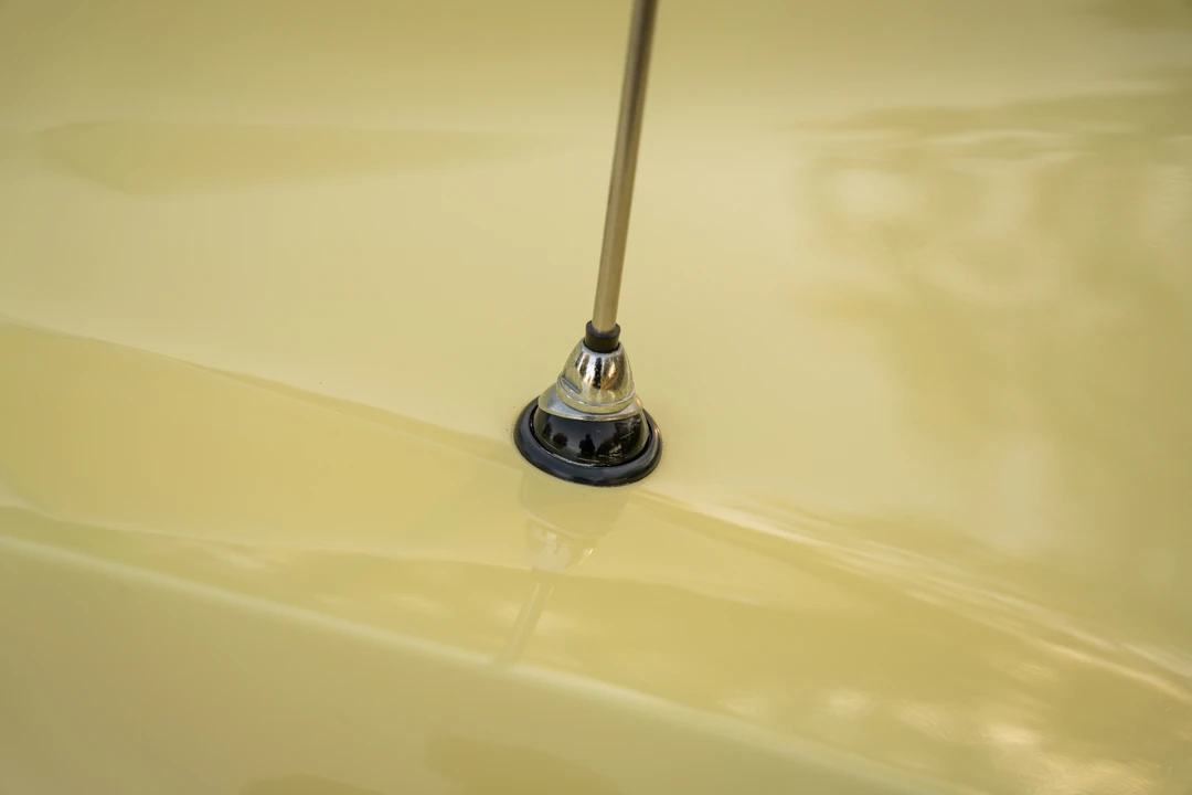 1965 Chevrolet Corvette C2 - Image 30 of 31
