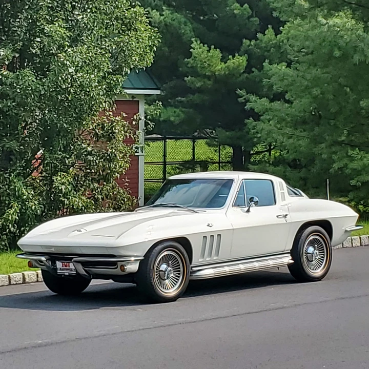 1965 Chevrolet Corvette C2 - Image 8 of 31