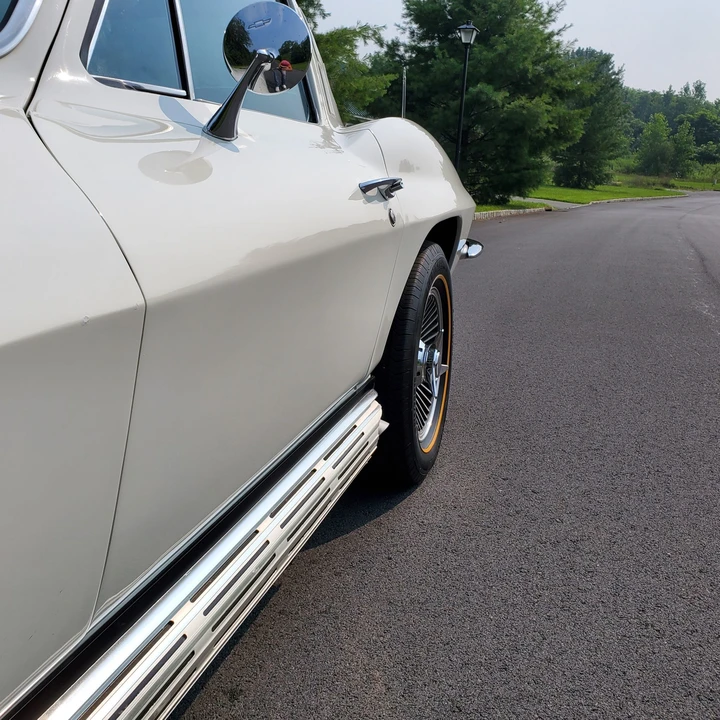 1965 Chevrolet Corvette C2 - Image 28 of 31