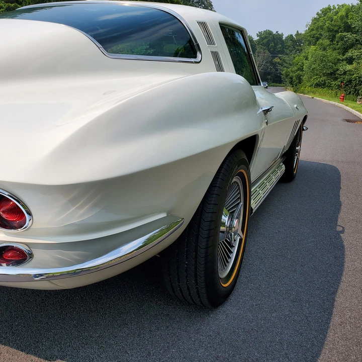 1965 Chevrolet Corvette C2 - Image 14 of 31