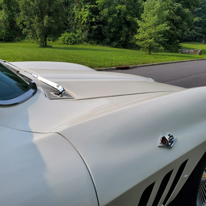 1965 Chevrolet Corvette C2 - Image 16 of 31