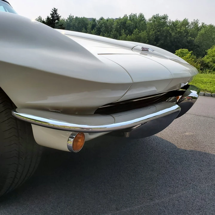 1965 Chevrolet Corvette C2 - Image 21 of 31