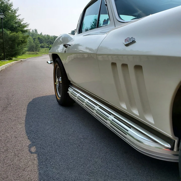 1965 Chevrolet Corvette C2 - Image 18 of 31