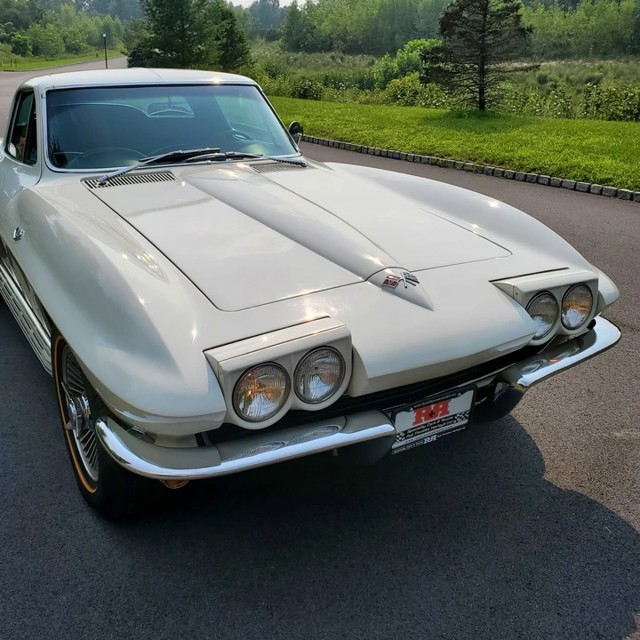 1965 Chevrolet Corvette C2 - Image 19 of 31