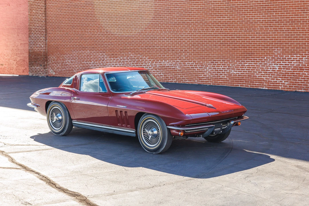 1965 Chevrolet Corvette C2 - Image 16 of 31
