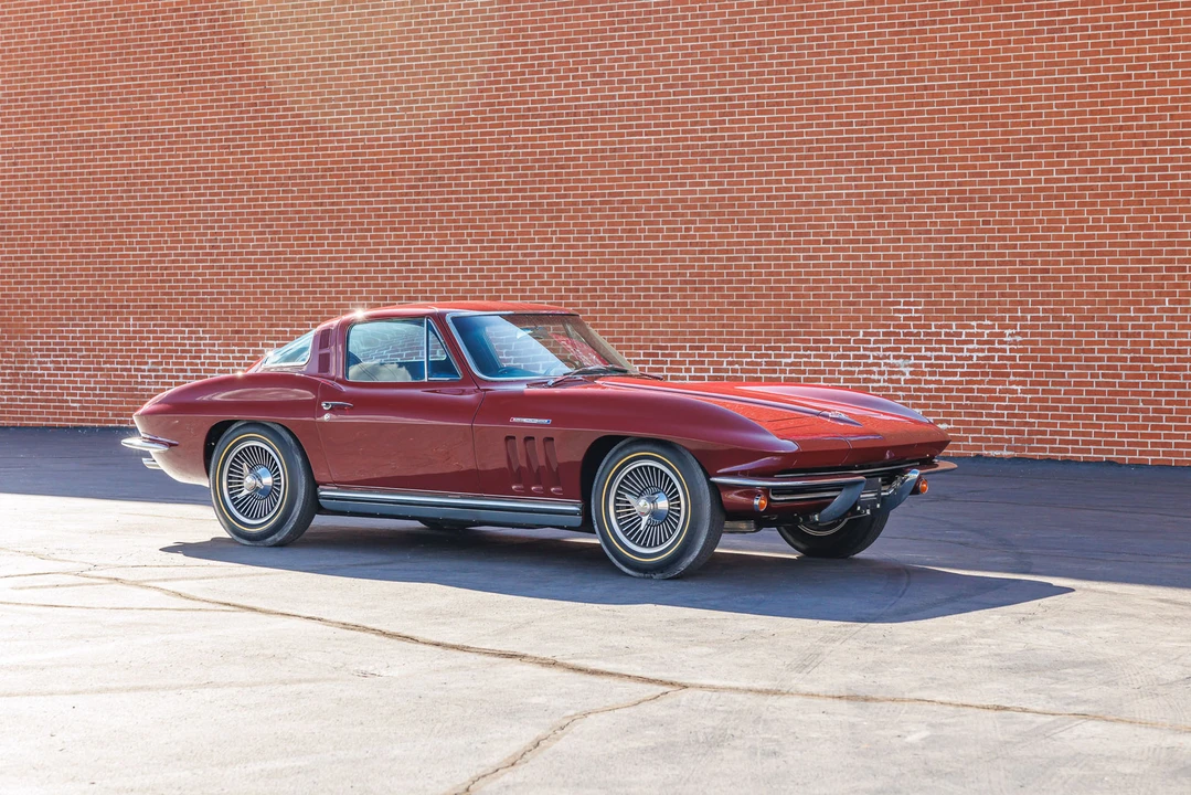 1965 Chevrolet Corvette C2 - Image 17 of 31