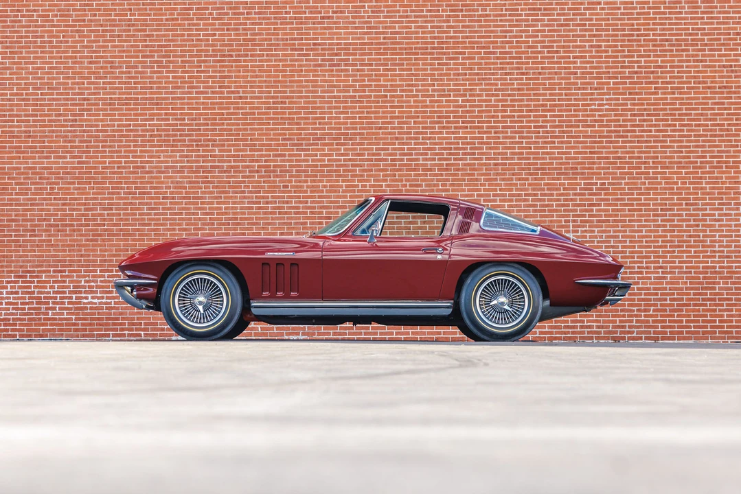 1965 Chevrolet Corvette C2 - Image 4 of 31