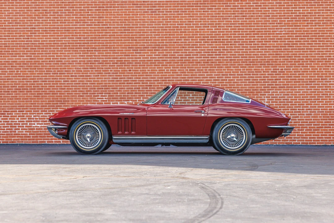 1965 Chevrolet Corvette C2 - Image 5 of 31