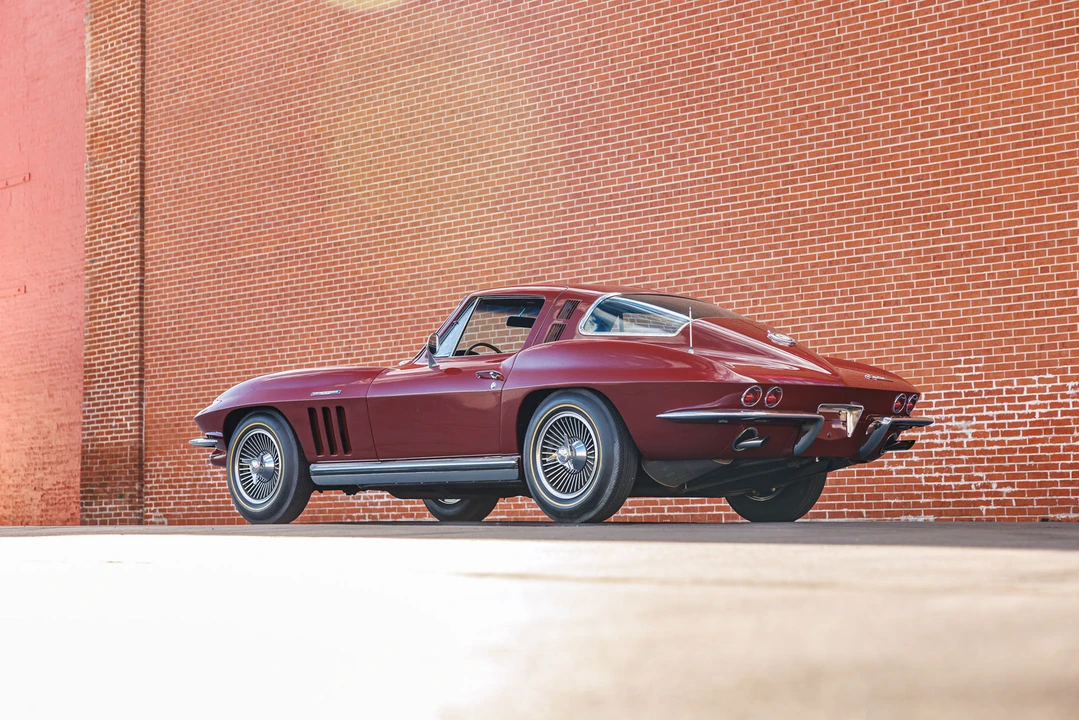 1965 Chevrolet Corvette C2 - Image 8 of 31
