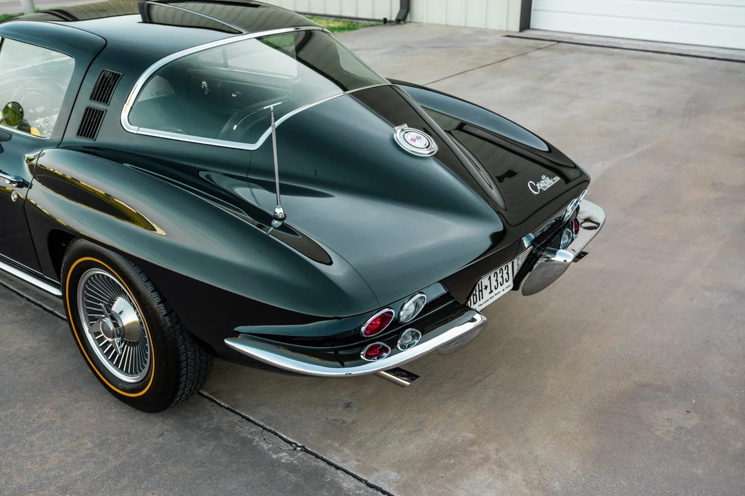 1965 Chevrolet Corvette C2 - Image 30 of 31