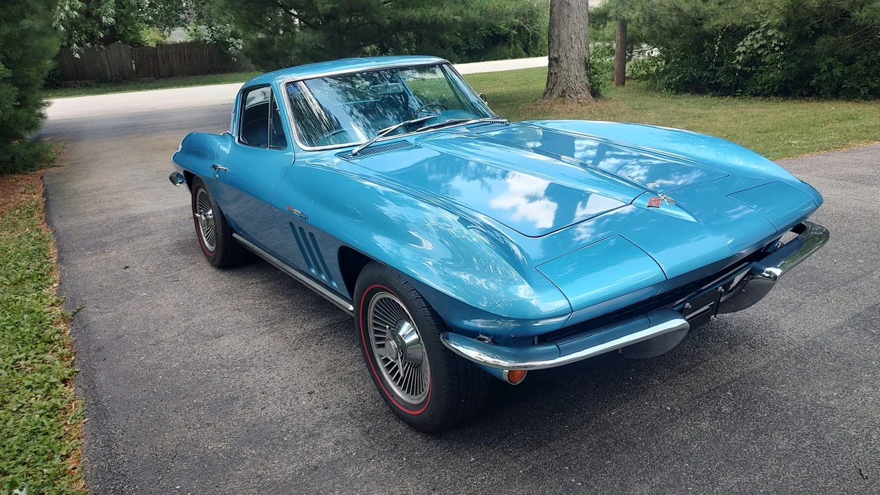 1965 Chevrolet Corvette C2 - Image 8 of 31