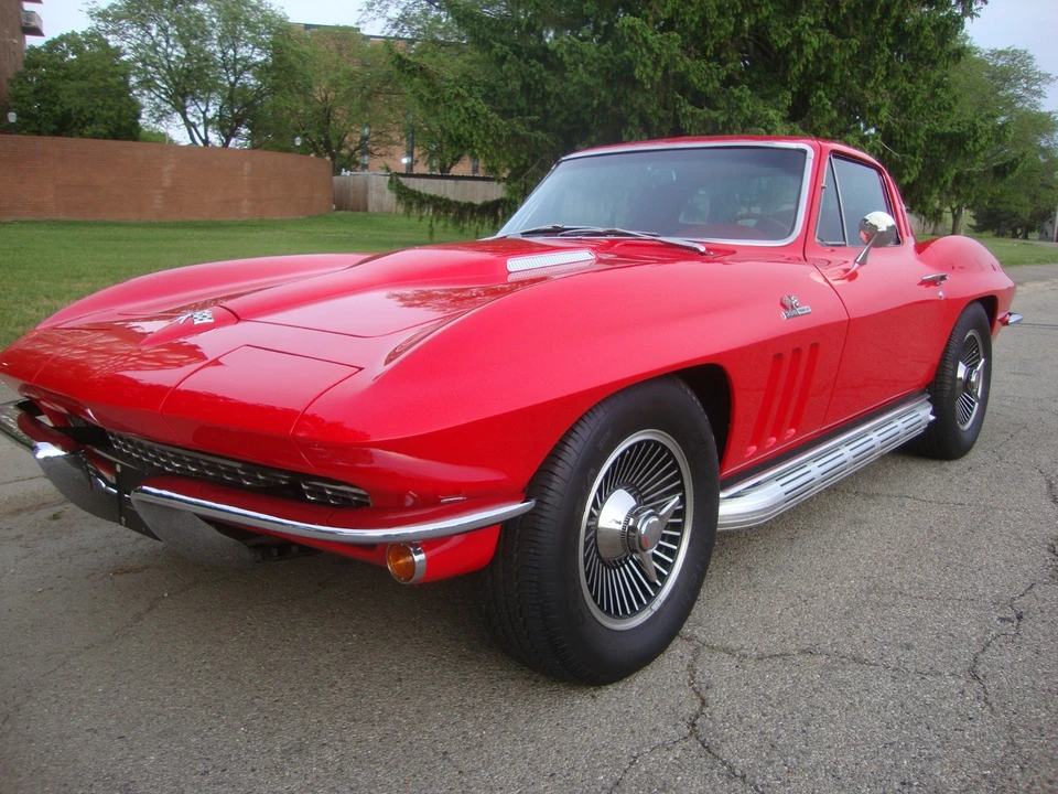 1965 Chevrolet Corvette C2 - Image 7 of 31