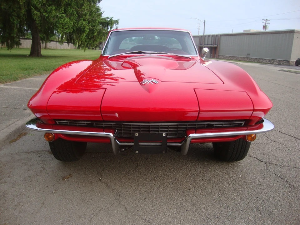 1965 Chevrolet Corvette C2 - Image 5 of 31