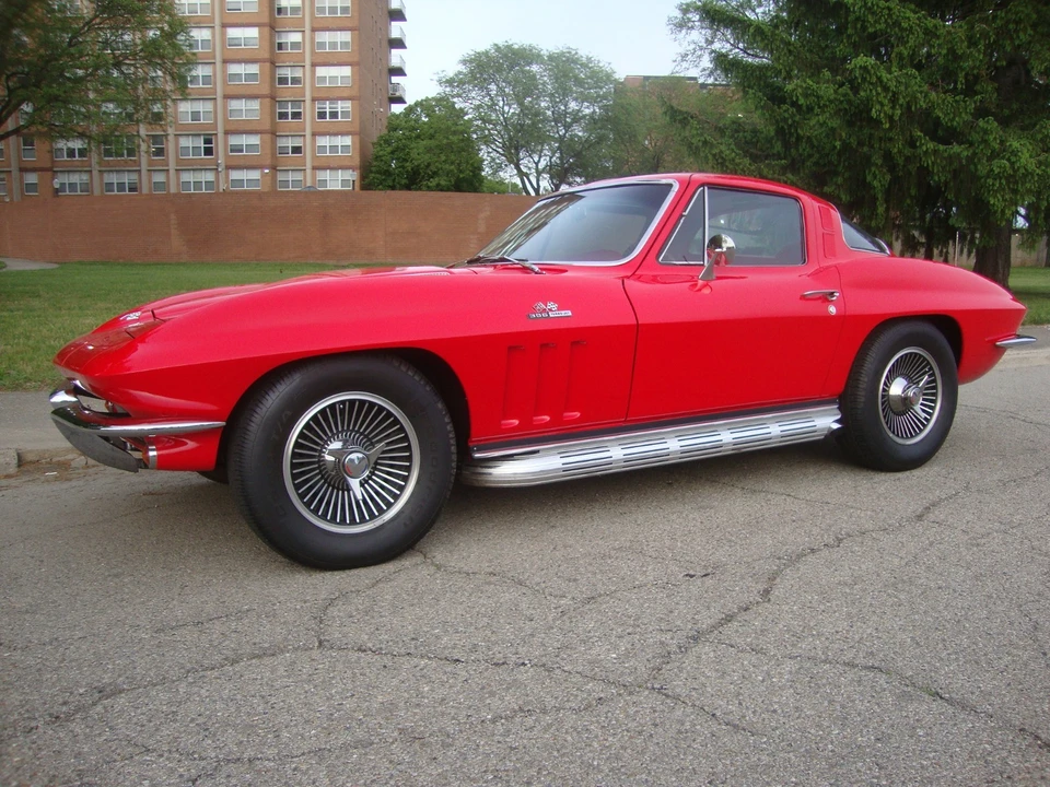 1965 Chevrolet Corvette C2 - Image 9 of 31