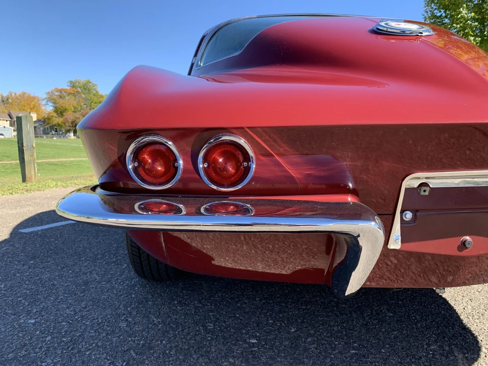 1965 Chevrolet Corvette C2 - Image 28 of 31